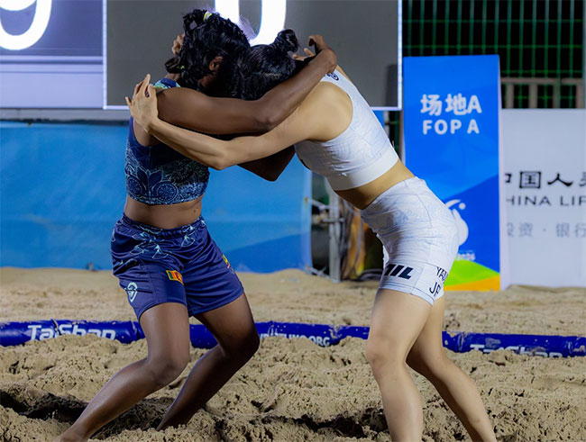 Nipuni Wasana claims Gold in Beach Wrestling 50kg event at Asian Beach Games