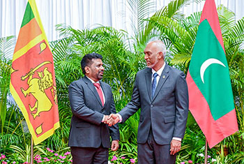 Maldivian President Mohamed Muizzu arrives in Sri Lanka