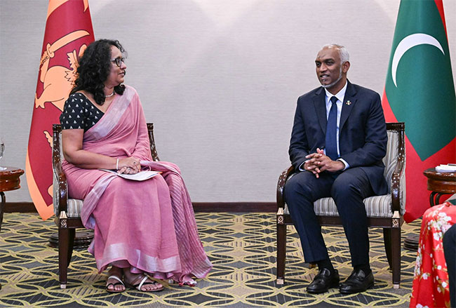 PM Harini, Maldivian President Muizzu hold talks to improve bilateral ties 