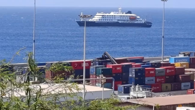 Evacuations planned as suspected hantavirus outbreak traps 150 on cruise ship off Cape Verde