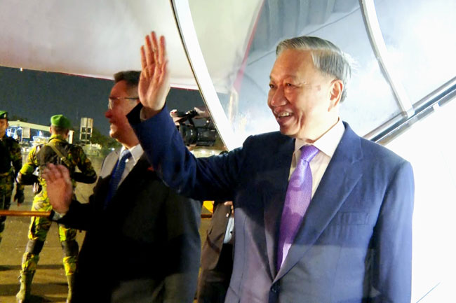 Vietnamese President T� L�m concludes state visit to Sri Lanka