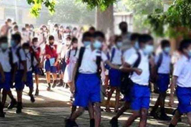 Schools closed in Deniyaya following flu outbreak to reopen tomorrow 