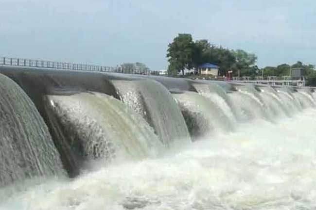 33 reservoirs at spill level, says Irrigation Dept.