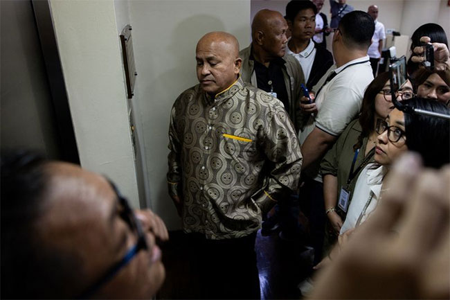 Gunshots fired as chaos erupts at Philippine Senate where lawmaker wanted by ICC holds out