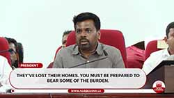 President reviews post-Ditwah recovery in Badulla; Land, housing issues deliberated with officials (English)