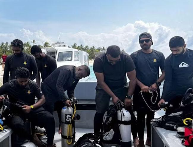 Bodies of four Italian divers found after Maldives accident