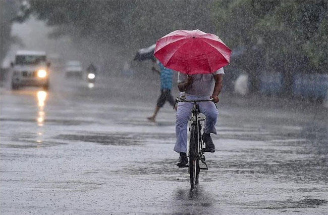Fairly heavy rainfall above 50 mm expected in some parts of the island