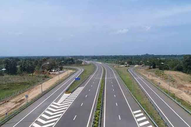 Expressway maintenance cost exceeds Rs. 5 billion, Minister reveals in Parliament