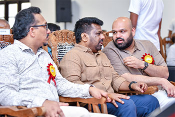 New Batticaloa Public Library declared open�