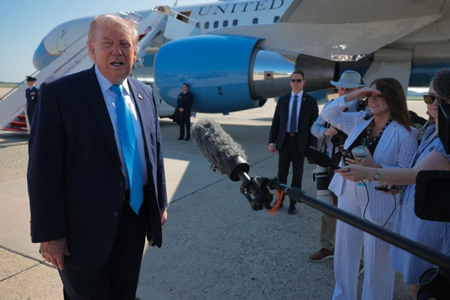 Trump says he will speak to Taiwan�s president in break from protocol