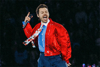 Harry Styles tour �actively working� on staging after fan complaints
