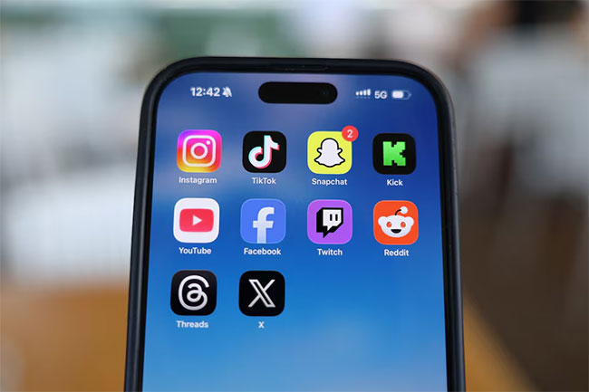 Malaysia to introduce new rules to protect youth on online platforms