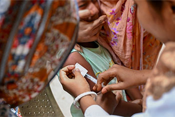 Measles outbreak kills more than 500 children in Bangladesh