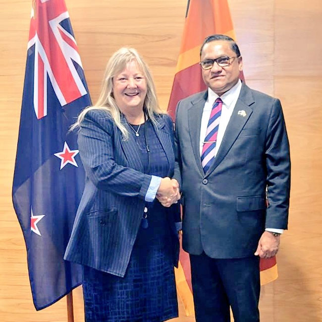 Talks held to expand education opportunities for Sri Lankans in New Zealand